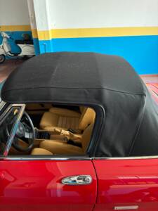 Image 15/23 of Alfa Romeo 1.6 Spider (1991)