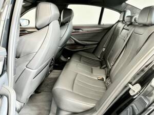 Image 22/31 of BMW M5 xDrive (2021)
