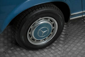 Bild 36/50 von Mercedes-Benz 280 SL (1969)