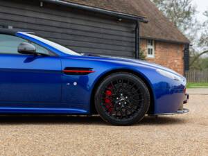Bild 17/85 von Aston Martin V12 Vantage AMR Roadster (2018)