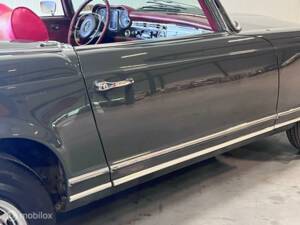Image 38/40 of Mercedes-Benz 280 SL (1970)