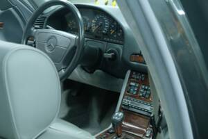 Bild 35/50 von Mercedes-Benz 600 SEL (1992)