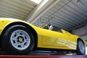 Image 9/50 of Ferrari Dino 246 GTS (1973)