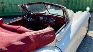 Image 9/23 of Jaguar XK 120 DHC (1954)