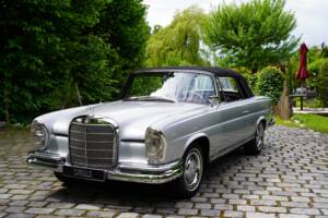 Bild 4/13 von Mercedes-Benz 220 SE b (1962)