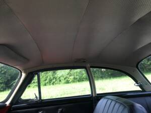 Immagine 21/50 di Porsche 356 B 1600 Super Karmann-Hardtop (1961)