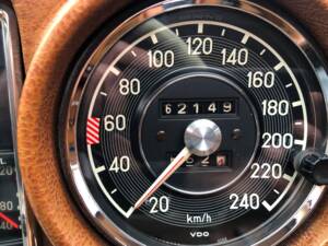 Imagen 10/20 de Mercedes-Benz 280 SE 3,5 (1970)