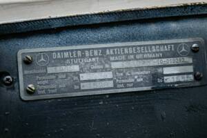 Image 31/49 of Mercedes-Benz 190 SL (1960)