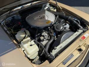 Immagine 26/41 di Mercedes-Benz 560 SL (1986)