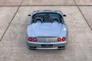Image 4/48 de Ferrari 550 Barchetta (2001)