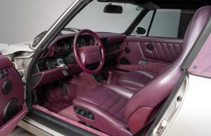 Image 28/41 de Porsche 911 Carrera 2 (1992)