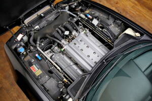 Imagen 14/15 de Aston Martin Virage Volante (1994)