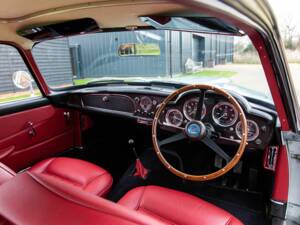 Immagine 4/50 di Aston Martin DB 4 (1960)