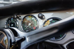Immagine 32/50 di Porsche 356 B 1600 Roadster (1962)