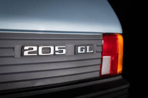 Immagine 21/33 di Peugeot 205 (1984)