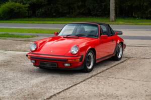 Bild 13/35 von Porsche 911 Carrera 3.2 (1987)