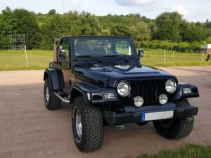 Bild 3/22 von Jeep Wrangler Sahara 4.0L (2004)