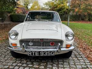 Bild 17/30 von MG MGC GT (1969)