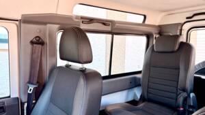 Bild 12/18 von Land Rover Defender 90 TD4 (2007)