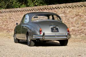Bild 44/50 von Jaguar Mk II 3.4 (1966)