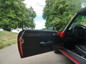 Bild 9/27 von Mercedes-Benz 560 SL (1986)