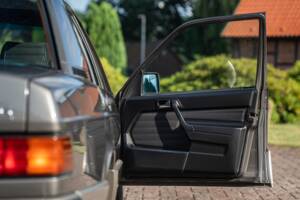 Immagine 36/73 di Mercedes-Benz 190 D 2.5 (1990)