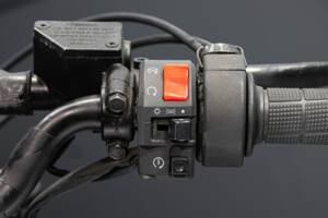 Bild 21/50 von Moto Guzzi V 35 III (1986)