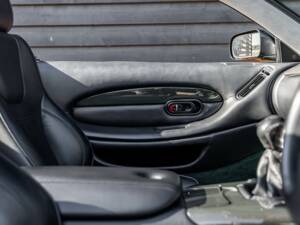 Bild 63/83 von Aston Martin DB 7 Vantage Volante (2001)