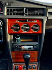 Image 6/12 of Mercedes-Benz 190 E 2.0 (1992)