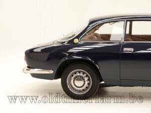 Image 14/15 de Alfa Romeo 1750 GT Veloce (1969)