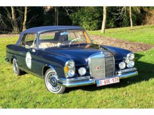Imagen 4/8 de Mercedes-Benz 250 SE (1965)