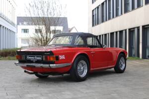 Image 26/49 of Triumph TR 6 (1976)