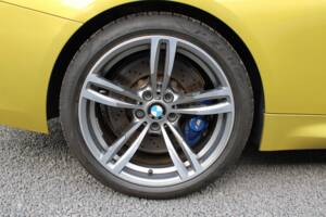 Image 23/98 of BMW M4 (2014)