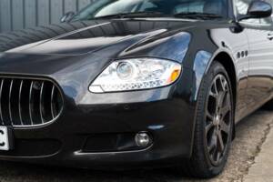 Image 22/50 of Maserati Quattroporte S 4.7 (2009)