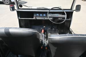 Immagine 23/50 di Mini Moke (1973)