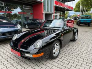 Image 2/39 of Porsche 911 Carrera (1997)