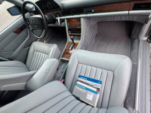 Image 4/26 of Mercedes-Benz 420 SEL (1986)