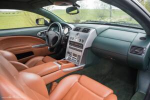 Image 7/17 of Aston Martin V12 Vanquish (2004)
