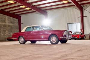Image 2/62 of Rolls-Royce Silver Shadow I (1969)