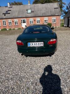 Image 7/15 of Jaguar XKR (2003)