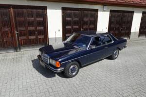 Bild 57/57 von Mercedes-Benz 230 CE (1980)