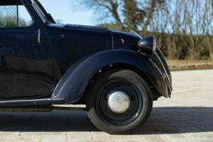 Image 33/50 de FIAT 500 B Topolino (1948)