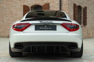 Bild 8/50 von Maserati GranTurismo 4.2 (2008)