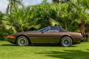 Afbeelding 10/53 van Ferrari 365 GTB/4 Spyder (1971)