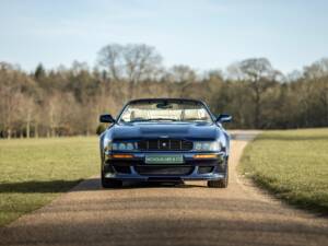 Imagen 18/50 de Aston Martin V8 Vantage Volante (2000)