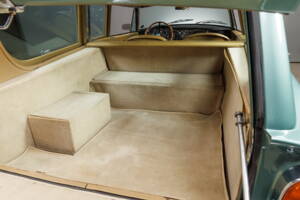 Imagen 36/39 de Aston Martin DB 6 Shooting Brake (1965)