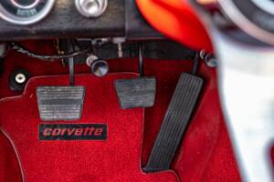 Image 41/64 of Chevrolet Corvette Sting Ray Convertible (1964)