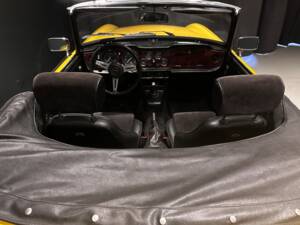 Image 25/70 of Triumph TR 6 PI (1976)
