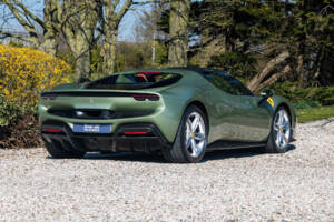 Image 10/15 de Ferrari 296 GTS (2025)