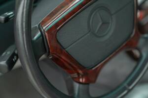Image 39/50 of Mercedes-Benz SL 320 (1995)